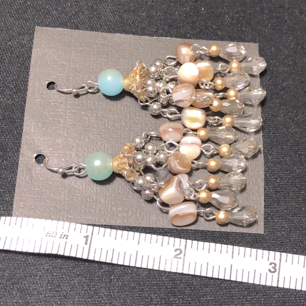 Shell Tassel Earrings - Picture 3 of 3